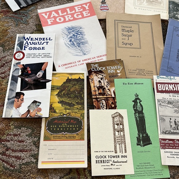 Vintage ephemera-travel books/brochures East - Picture 2 of 12